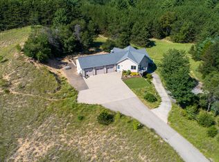 5225 Ruby Rdg, Holland, MI 49424