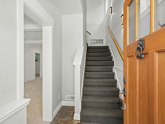 2nd image of 634 11th Ave