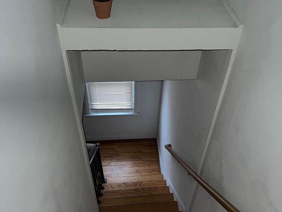 5th image of 152 Milford St