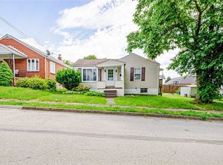 804 N 1st St, Jeannette, PA 15644