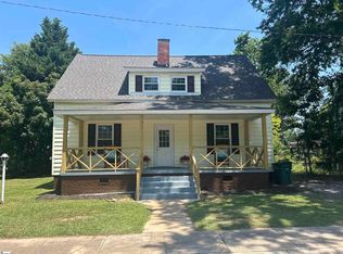 106 Washington St, Clinton, SC 29325