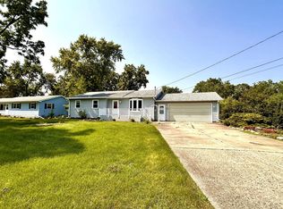 8510 12th Pl, Kenosha, WI 53144