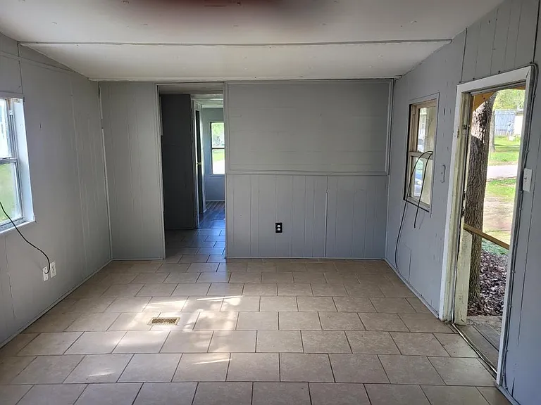 2246 Mountain Pine Rd #12 — Photo 2