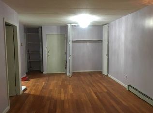6900 242nd St, Douglaston, NY 11362