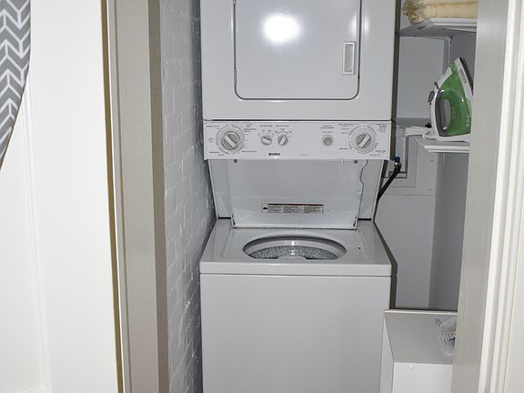 5th image of 65 Lenwood Blvd