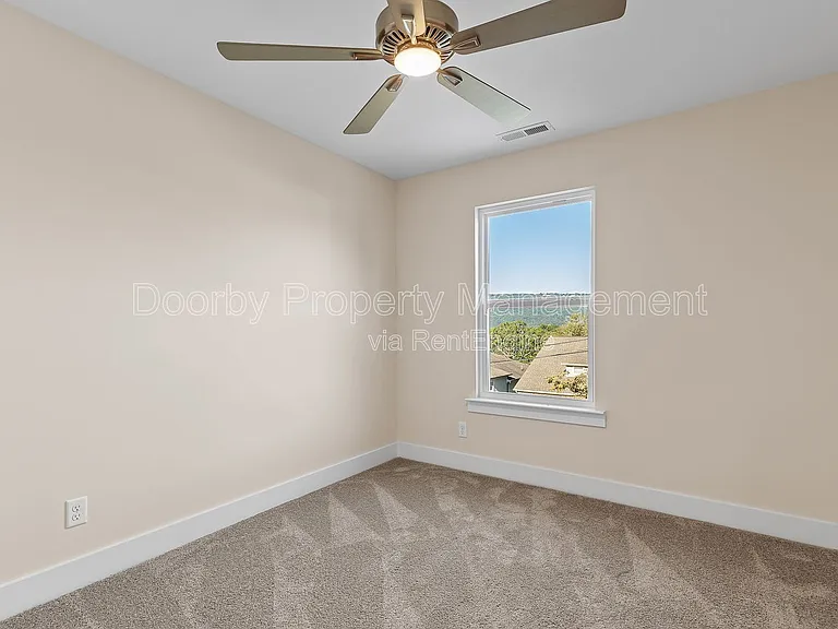 436 Wayne Ave — Photo 14