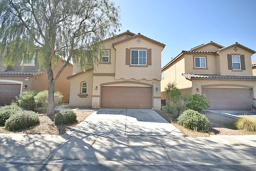 3041 Lake Como Ave Photo 1