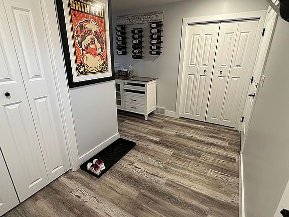 2nd image of 1015 Moorings Ct