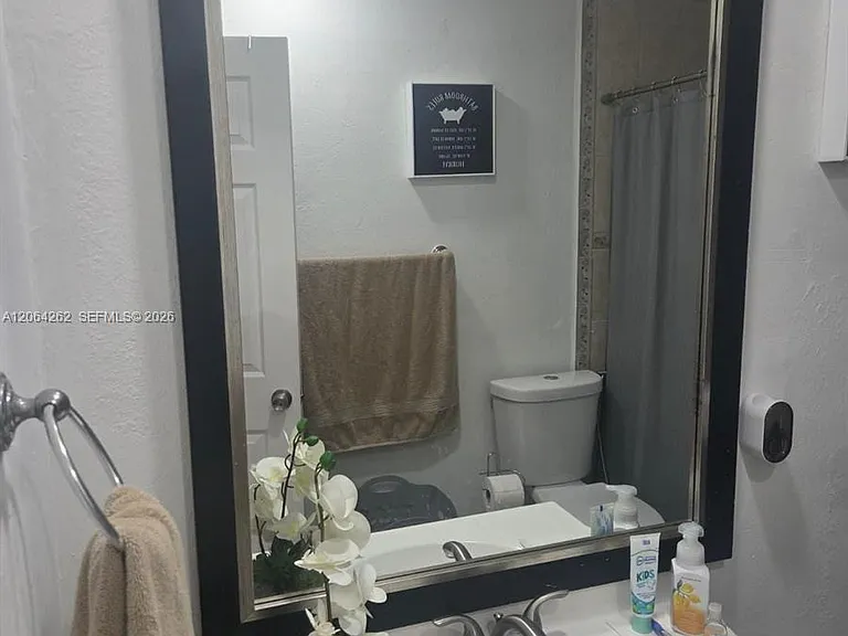 1235 SW 136th Pl #0 — Photo 5
