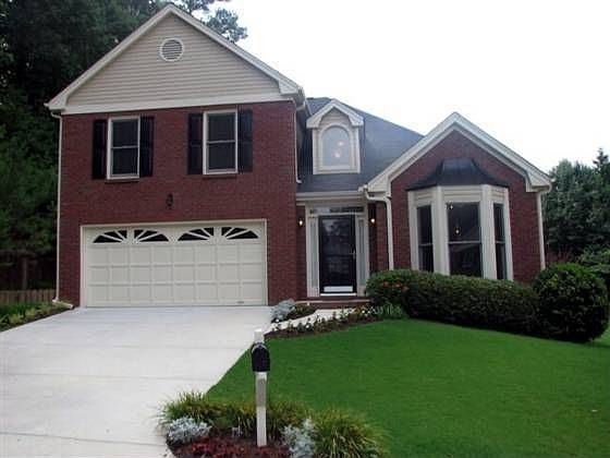 2nd image of 401 Braxton Pl