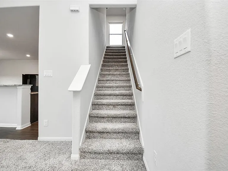 11028 Patriot Ct — Photo 23