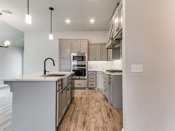 6th image of this home