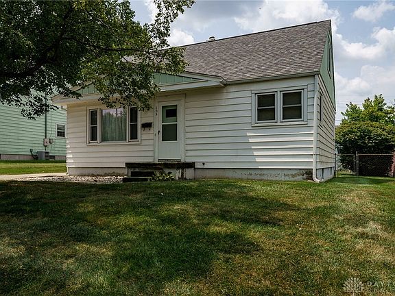 4th image of 105 Meyer Ave