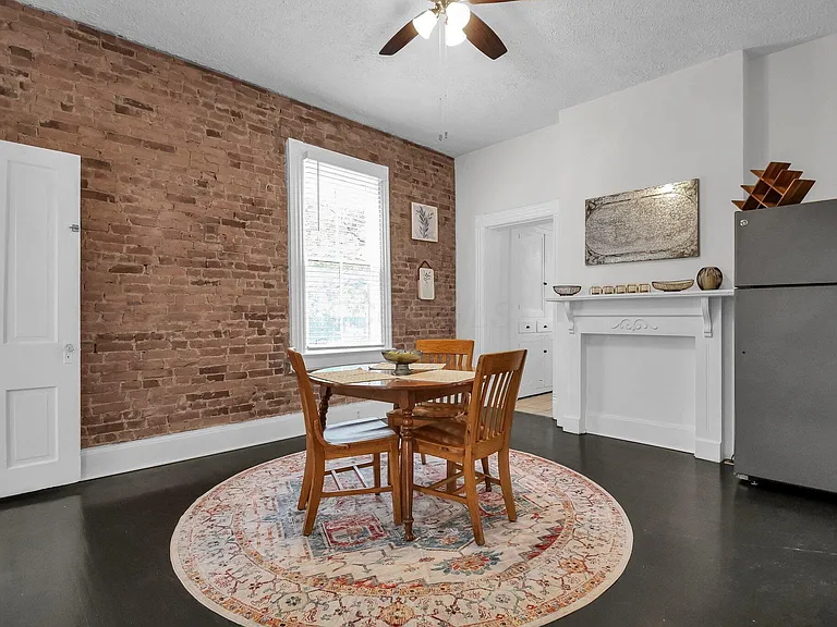 174 Reinhard Ave — Photo 4