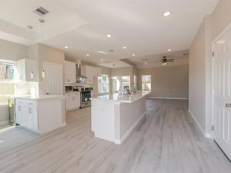 10274 Porto Rico Rd — Photo 5