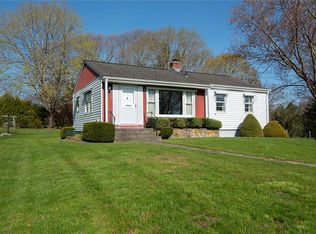29 Stuart St, Westerly, RI 02891