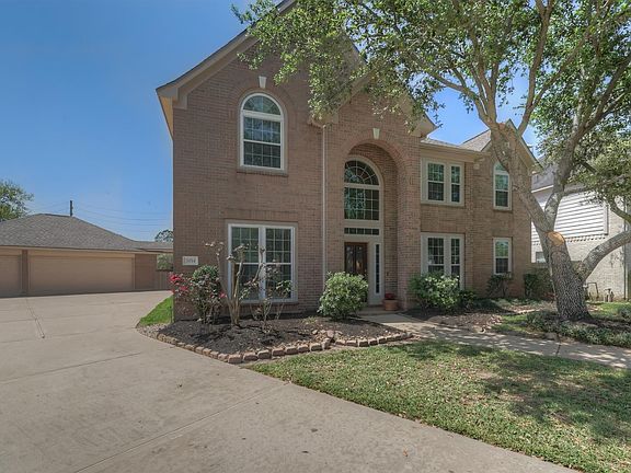 2nd image of 3014 Gorom Ct