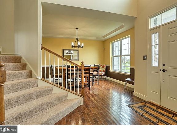 4th image of 956 Baywood Ave