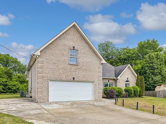 5th image of 506 Fallacy Ct