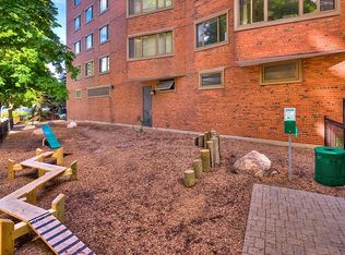 1365 N Lake Shore Dr #501, Chicago, IL 60610