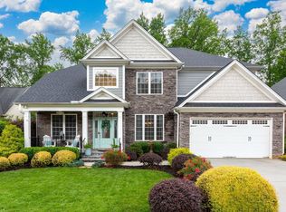 208 Waverly Hall Ln, Simpsonville, SC 29681