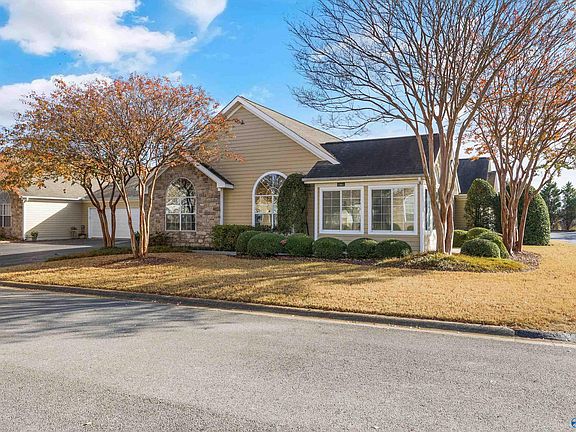 2nd image of 1081 Cathedral Cir Unit 1081