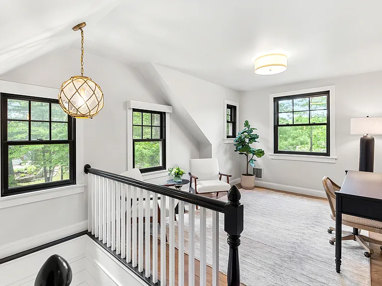 6 Sagamore Grv — Photo 33