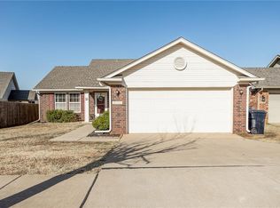 18705 Bebida Way, Edmond, OK 73012