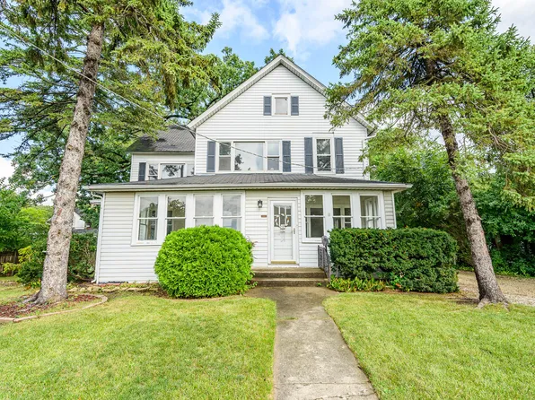 217 W Main St, Lake Zurich, IL 60047