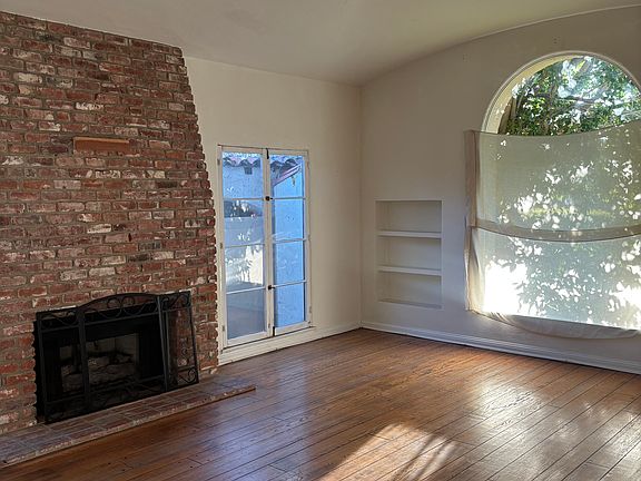 3rd image of 340 S La Peer Dr