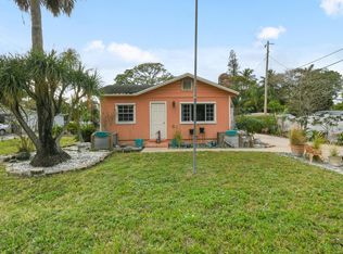 302 N Loxahatchee Dr, Jupiter, FL 33458