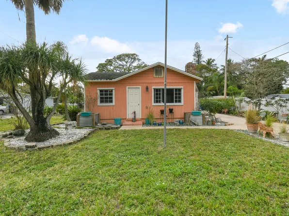 302 N Loxahatchee Drive, Jupiter, FL 33458