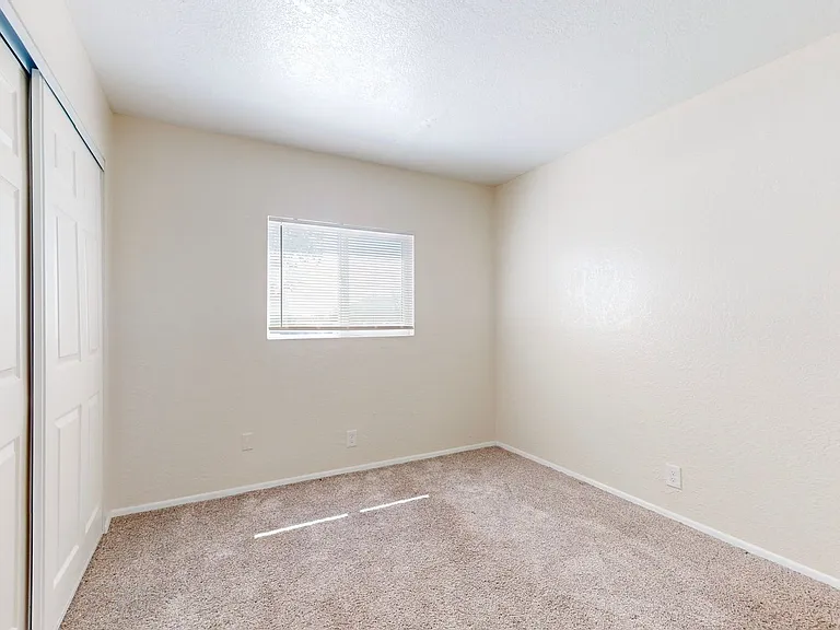 8000 Grand Avenue NE — Photo 6
