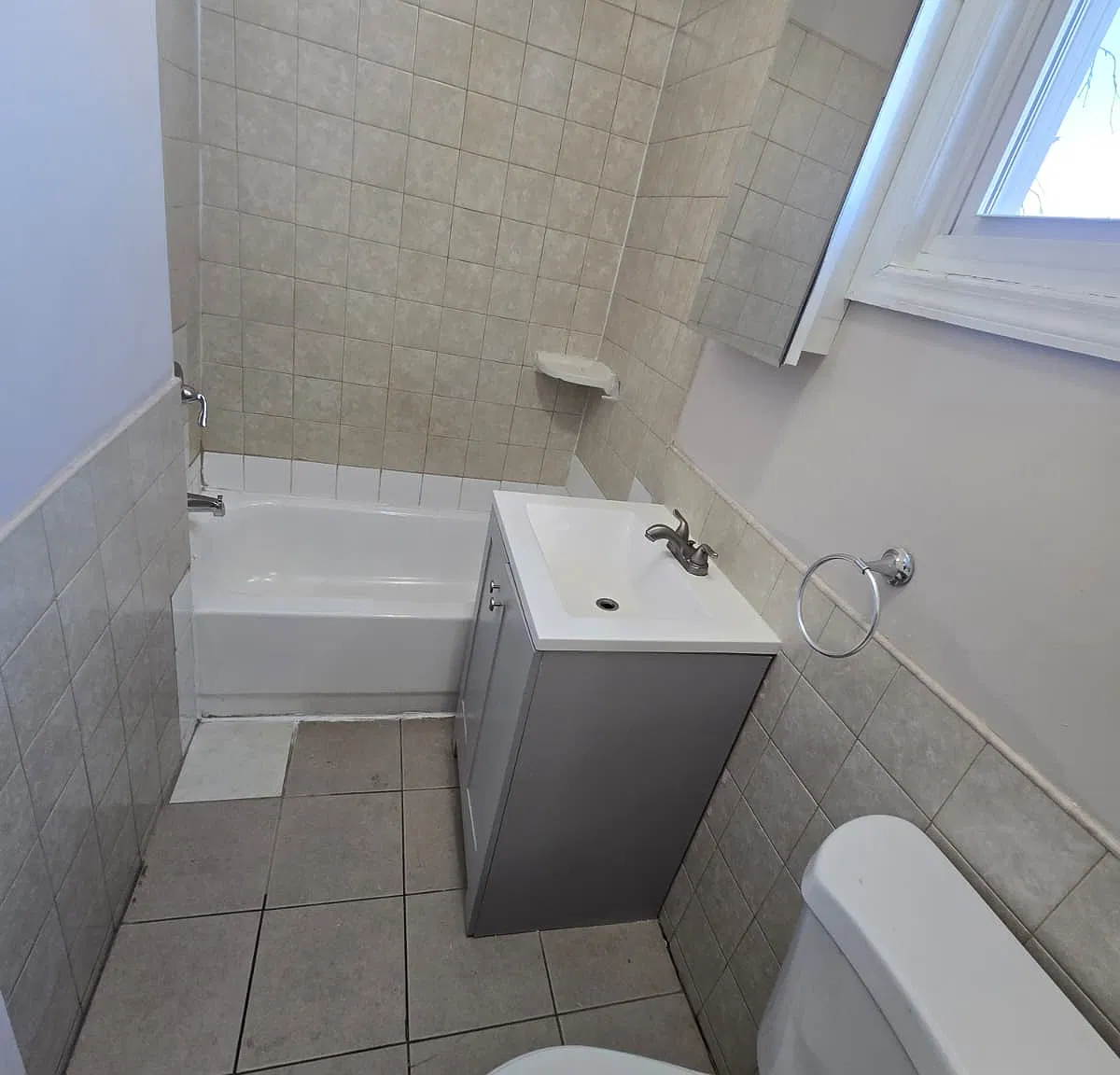 2 bed, $2,050 — Photo 4