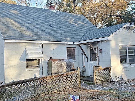 4th image of 3130 Bashford Ln
