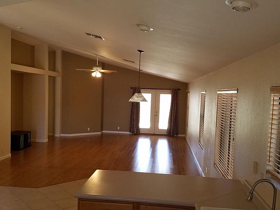 4th image of 8948 W Harmony Ln