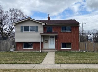 8129 Clippert St, Taylor, MI 48180