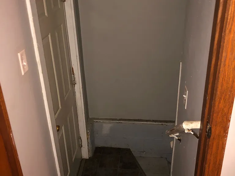 1332 E Donald St — Photo 19