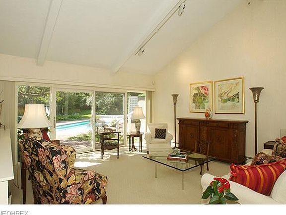 5th image of 36100 Kenwyn Pl
