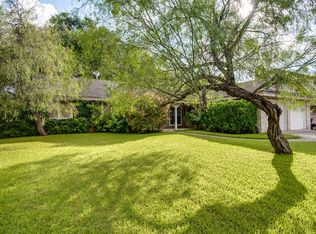 15226 Oak Spring St, San Antonio, TX 78232