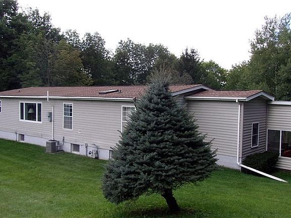 2nd image of 2565 Lewis Rd