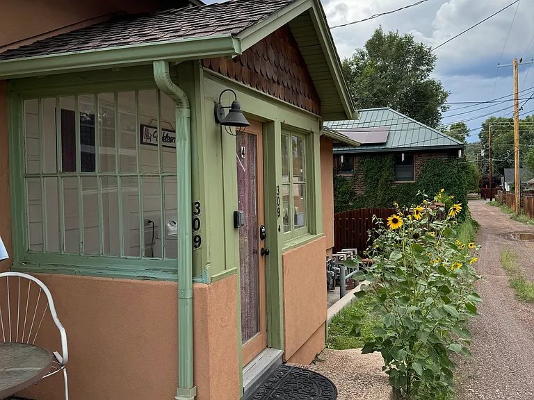 N Humphreys St — Photo 13