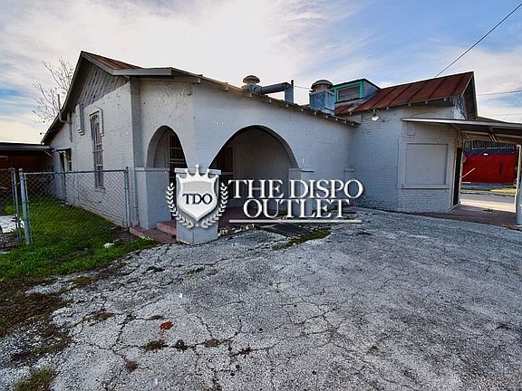 2nd image of 302 E Fest St