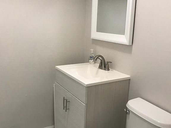 5th image of 4614 Silverwood St Floor 1