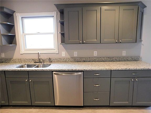 5th image of 606 Longcastle Dr