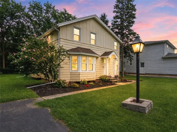540 Helendale Rd, Rochester, NY 14609