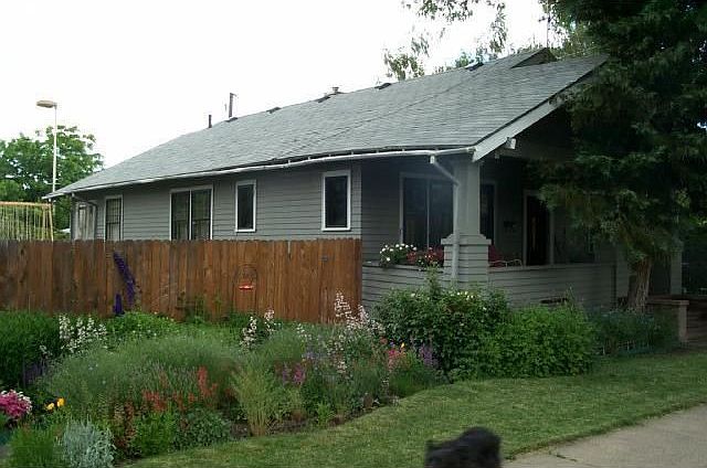 2nd image of 903 Washington Ave