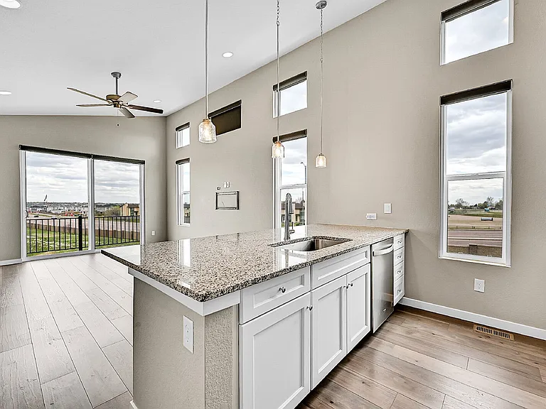 2407 Zorro Hts — Photo 10