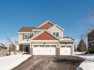 11424 Sand Castle Dr, Woodbury, MN 55129