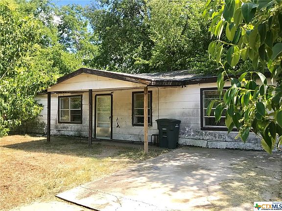 2nd image of 1005 Curry Ave